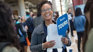 A Sheridan tour guide